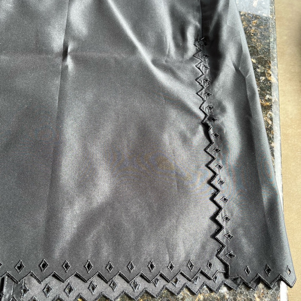 Valentino Blk 2 piece - Picture 3 of 7